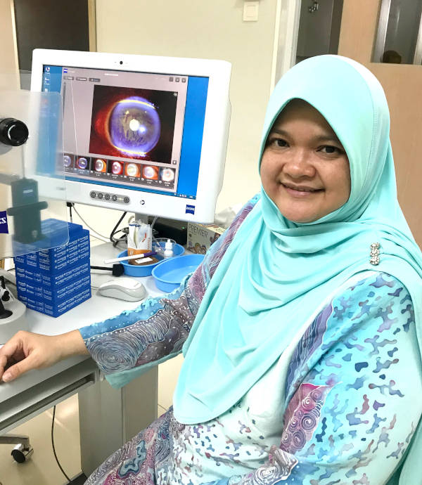 Dr Hazlita Dato’ Mohd Isa at the Pusat Pakar Mata Eyecare Specialist Eye Centre. 